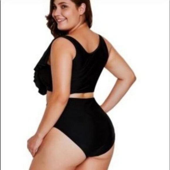 Boutique Sexy Black Criss Cross Two Piece Swim Suit - Picture 2 of 3